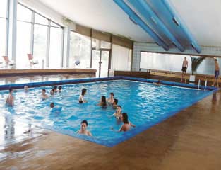   hotel Bistrica sa bazenom